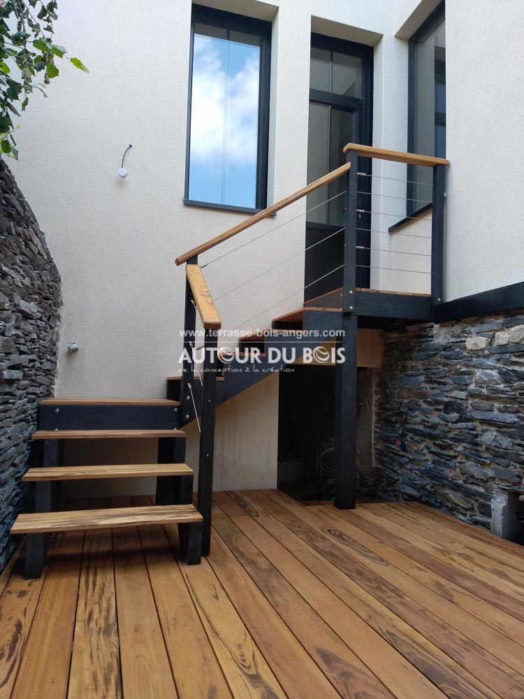 terrasse bois sol et escalier angers