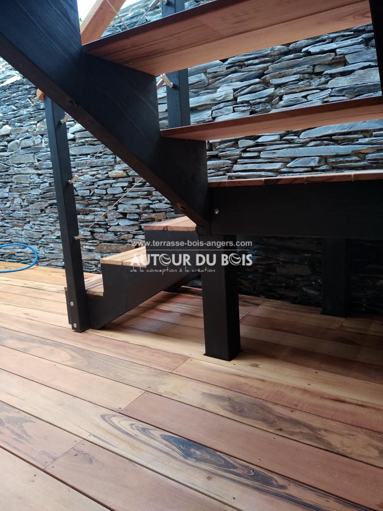 terrasse bois sol et escalier angers