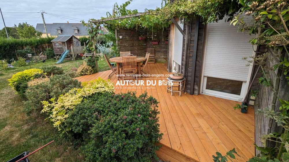 Terrasse bois au sol sur mesure à Angers