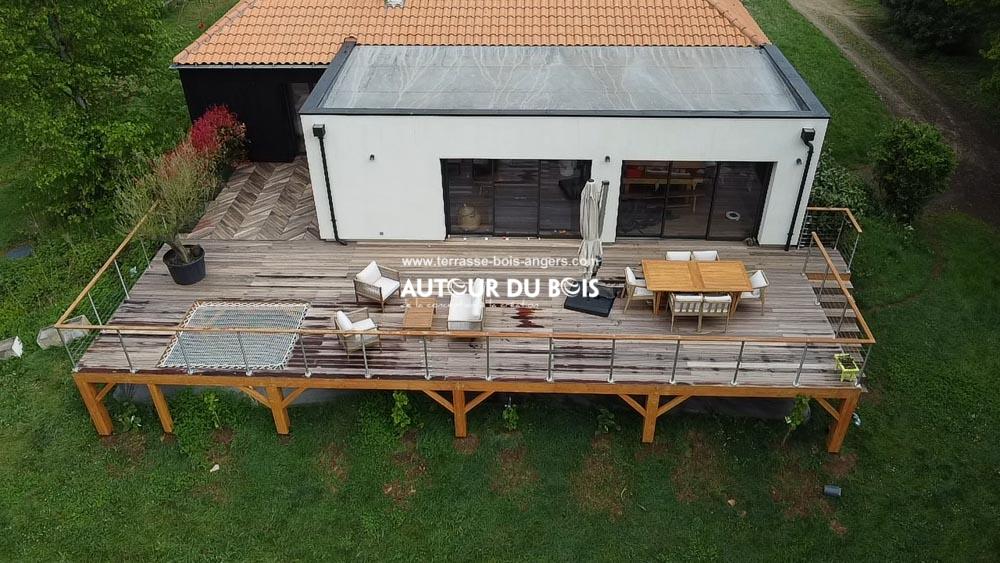 terrasse suspendue sur pilotis
